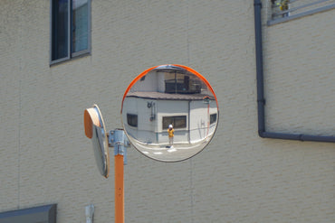 How a Driveway Mirror Can Prevent Accidents